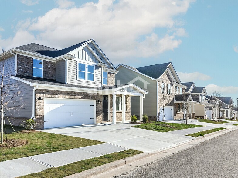 Building Photo - 3504 Shane Hill Rd SW