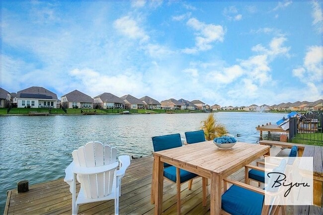 Building Photo - 24814 Puccini Pl