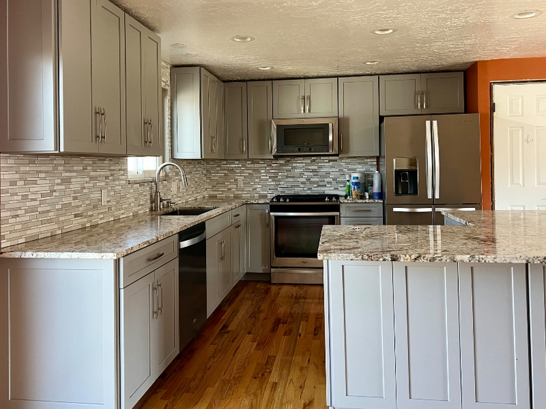 Primary Photo - 222 Independence Blvd