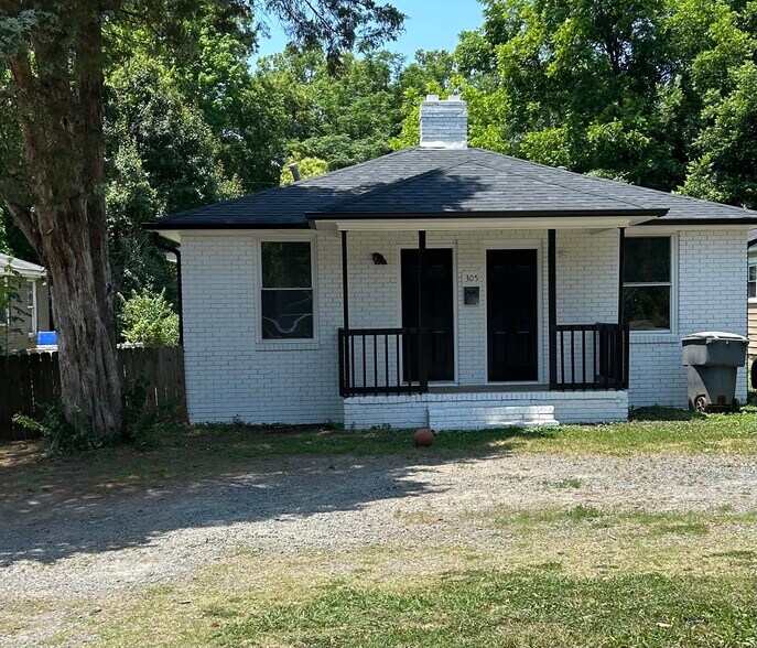 Building Photo - 305 Orange St