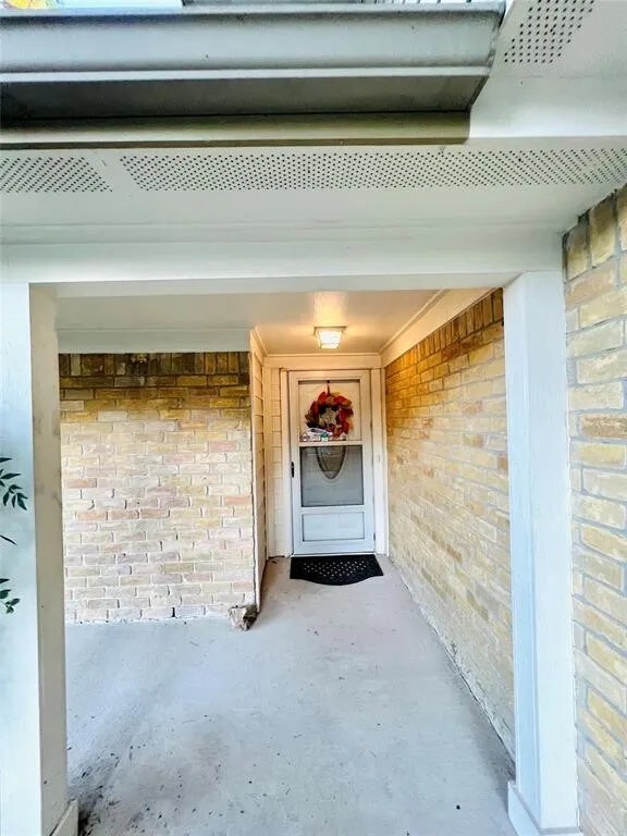 Building Photo - 7014 Woodfern Dr