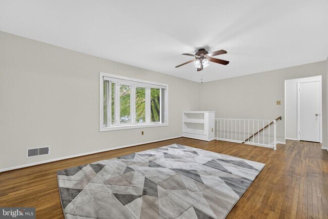 Building Photo - 13719 McGill Dr