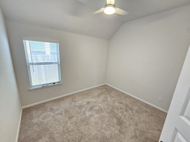 Building Photo - Gorgeous First Time Rental, 4 bed, 3 full bath with flex room which could be used as a 5th bedroo...