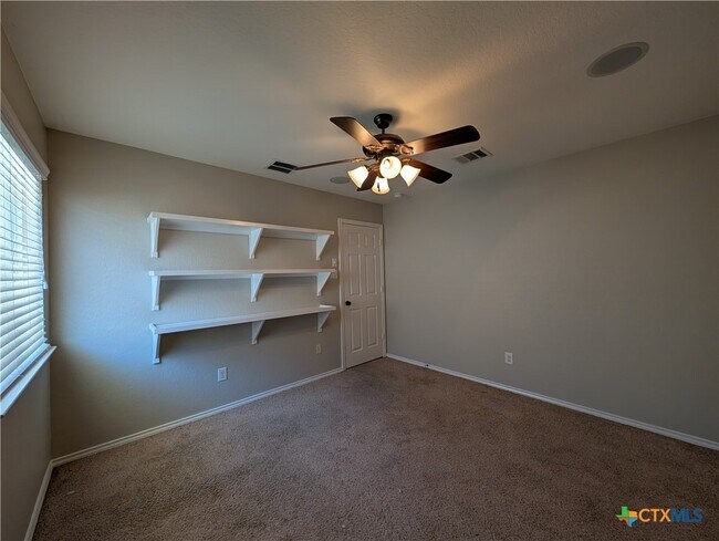 Building Photo - 2937 Post Oak Cir