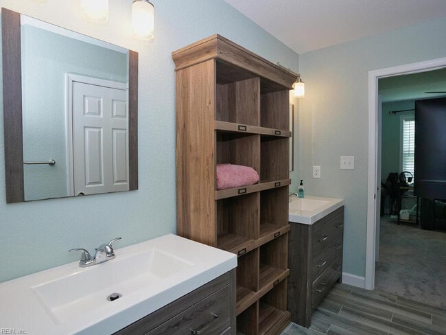 Building Photo - 1849 Steve Ln