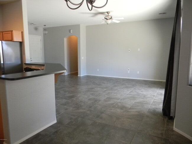 Building Photo - 3975 N Gower Dr