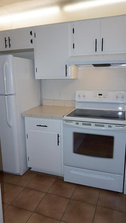 Building Photo - 5219 Via Hacienda Cir