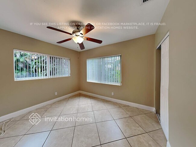 Building Photo - 1931 NE 43rd Ct