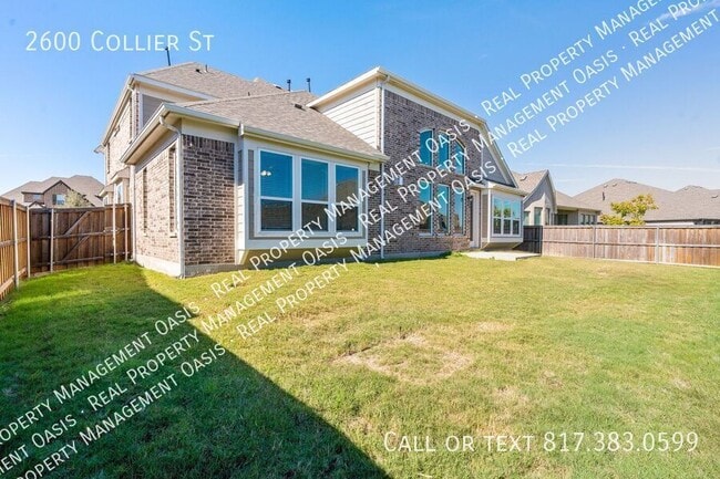 Building Photo - 2600 Collier St