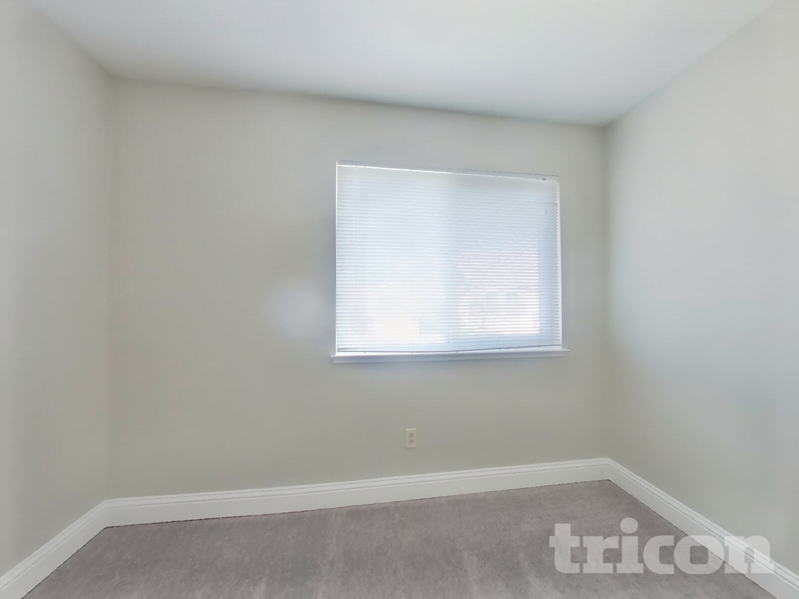 Building Photo - 4534 Elkhorn Way