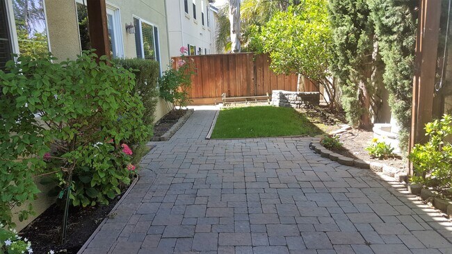 Building Photo - San Ramon's Lovely Windemere, Canadora Two Story Home 3 Br. + Loft, 2.5 Ba.