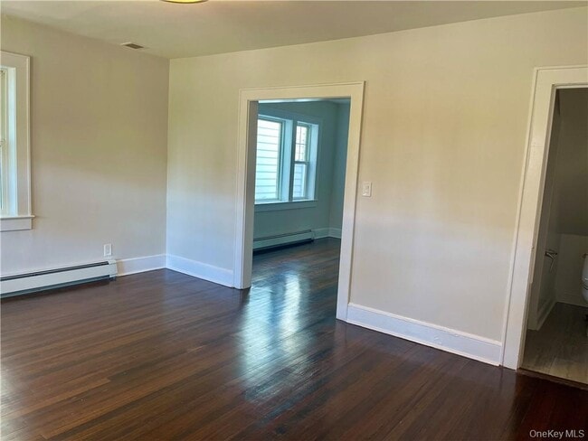 Building Photo - 227-229-229 S Ridge St