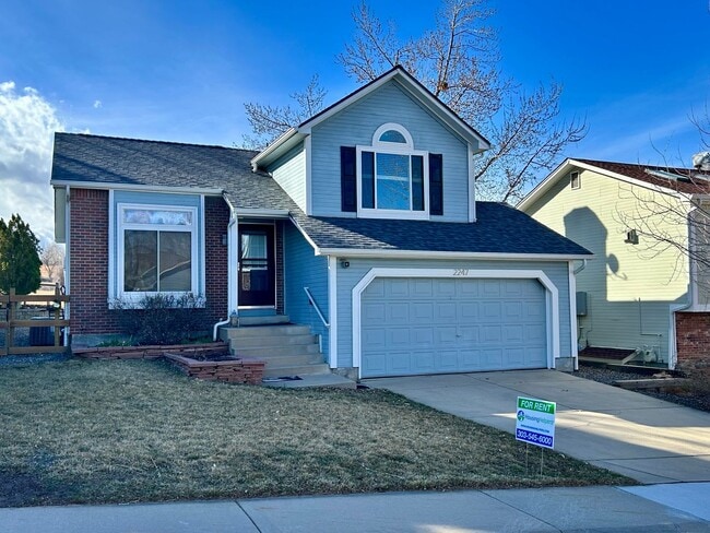 Building Photo - Gorgeous 3-Bedroom Home with Unobstructed Views and Access to North Open Space from Yard!