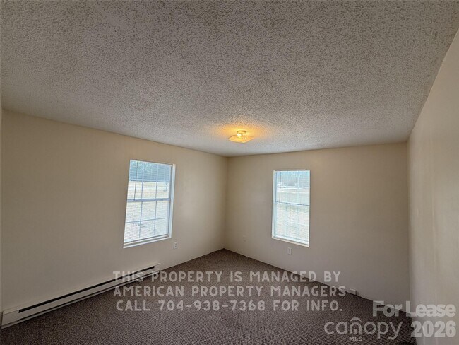 Building Photo - 1860 Sells Rd