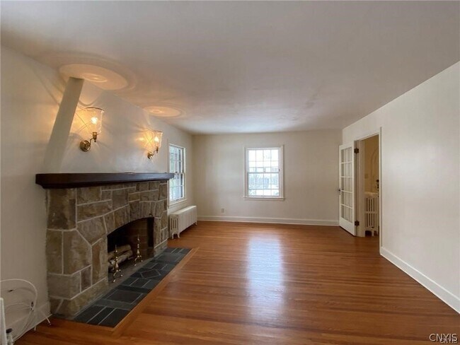 Building Photo - 2897 Graffenburg Rd