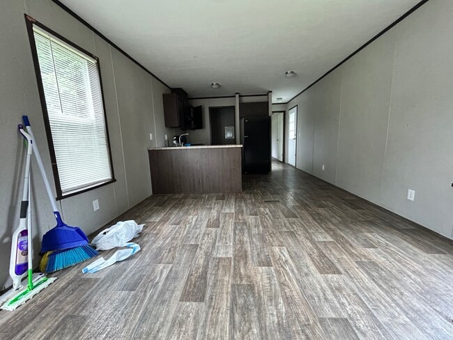 Building Photo - 2701 Van Wert Rd