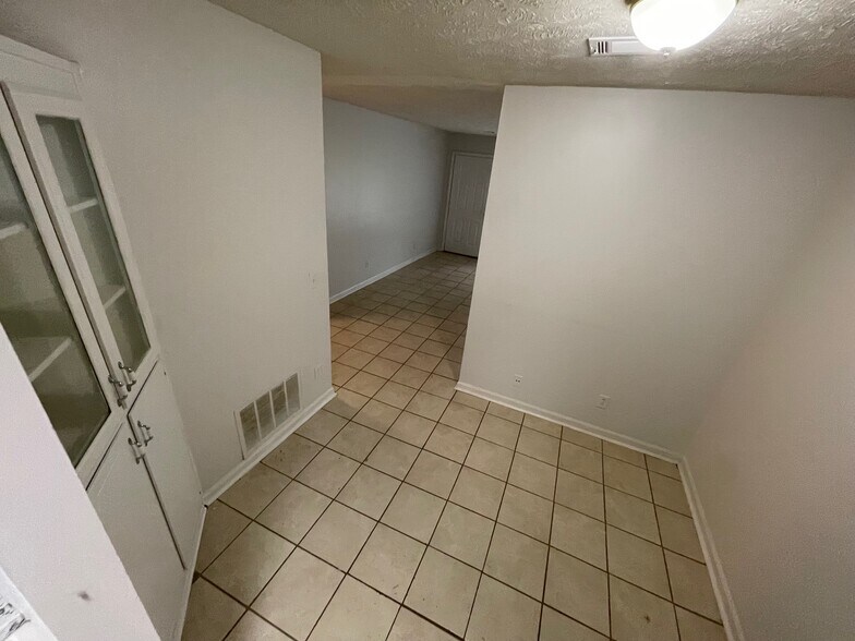 Dinning room - 2642 Union Cir