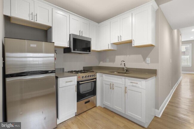 Building Photo - 1302 N 19th St