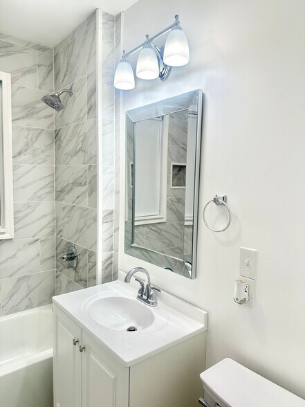 Building Photo - 69 Tremont Ave