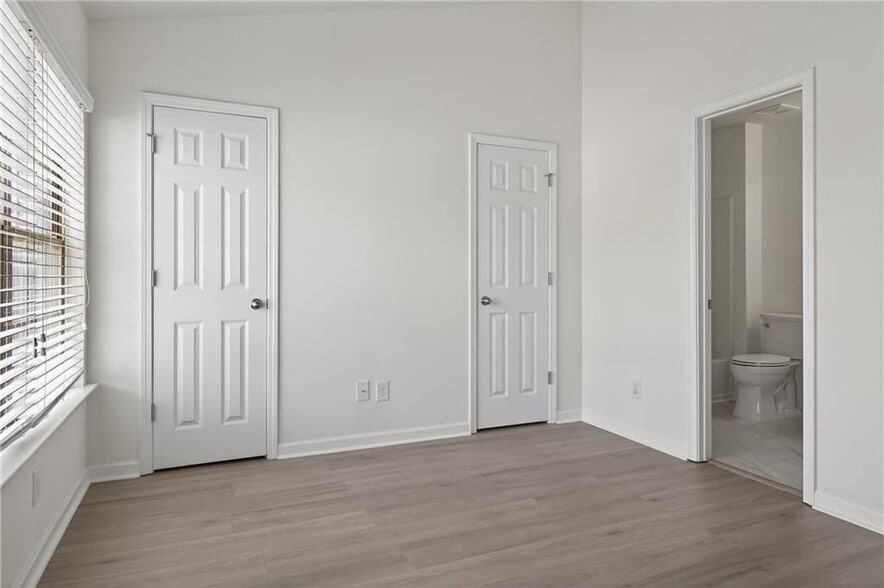 Building Photo - 1805 Liberty Pkwy NW