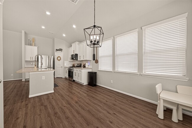 Building Photo - 1665 Morgan Trail Dr