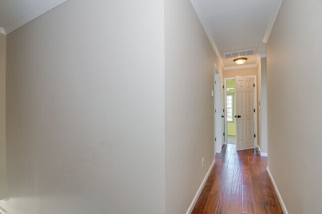 Building Photo - Large 3 Story Home in Evans!