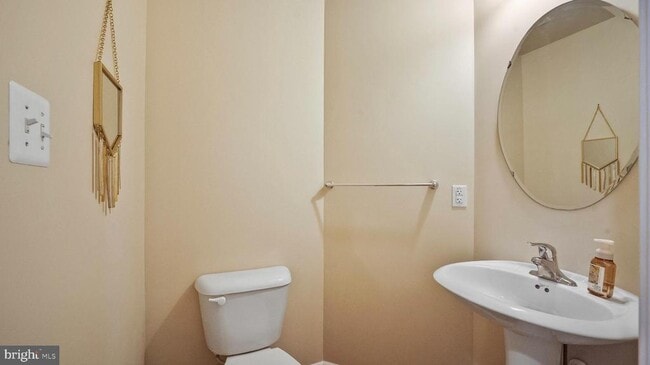 Building Photo - 12100 Vintner Dr