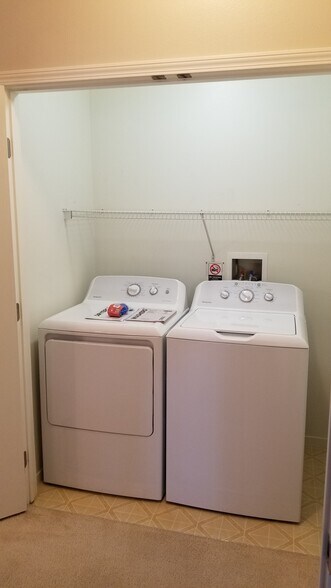 Washer/Dryer - 724 Hardy Way