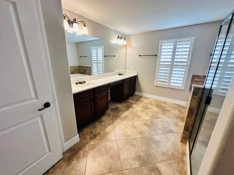 Building Photo - 20513 Carolina Cherry Ct