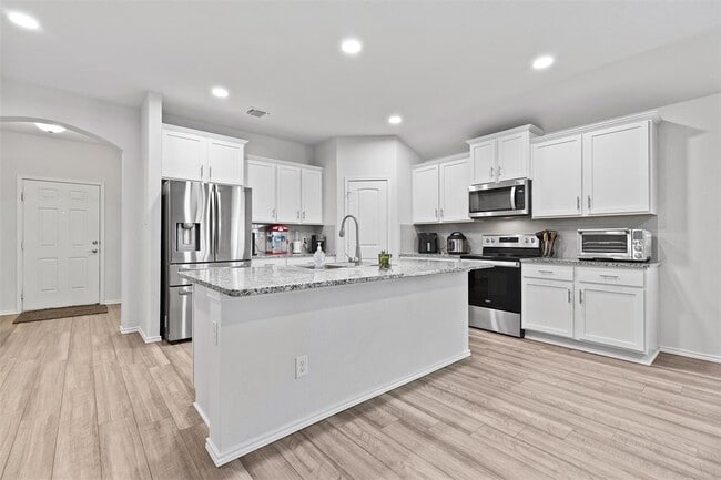 Building Photo - 217 Nathaniel Dr