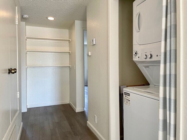 Building Photo - Upgraded 2 Bedroom, 2 Bathroom Cedar Creek Condo by Cal Poly