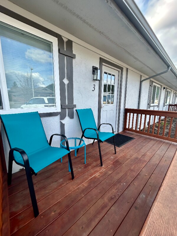 Building Photo - 140 Railroad Ave