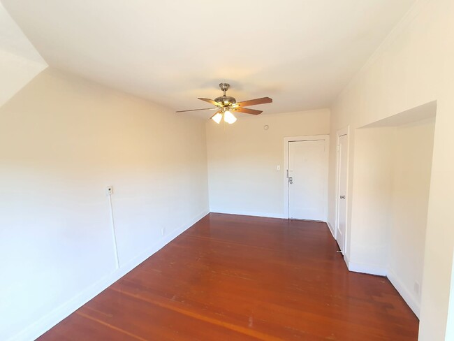 Building Photo - 1267 Vin Scully Ave
