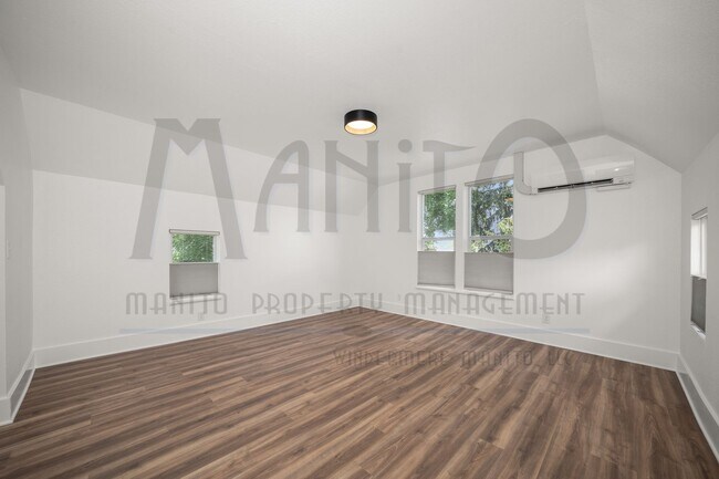 Building Photo - 1631 W 1st Ave