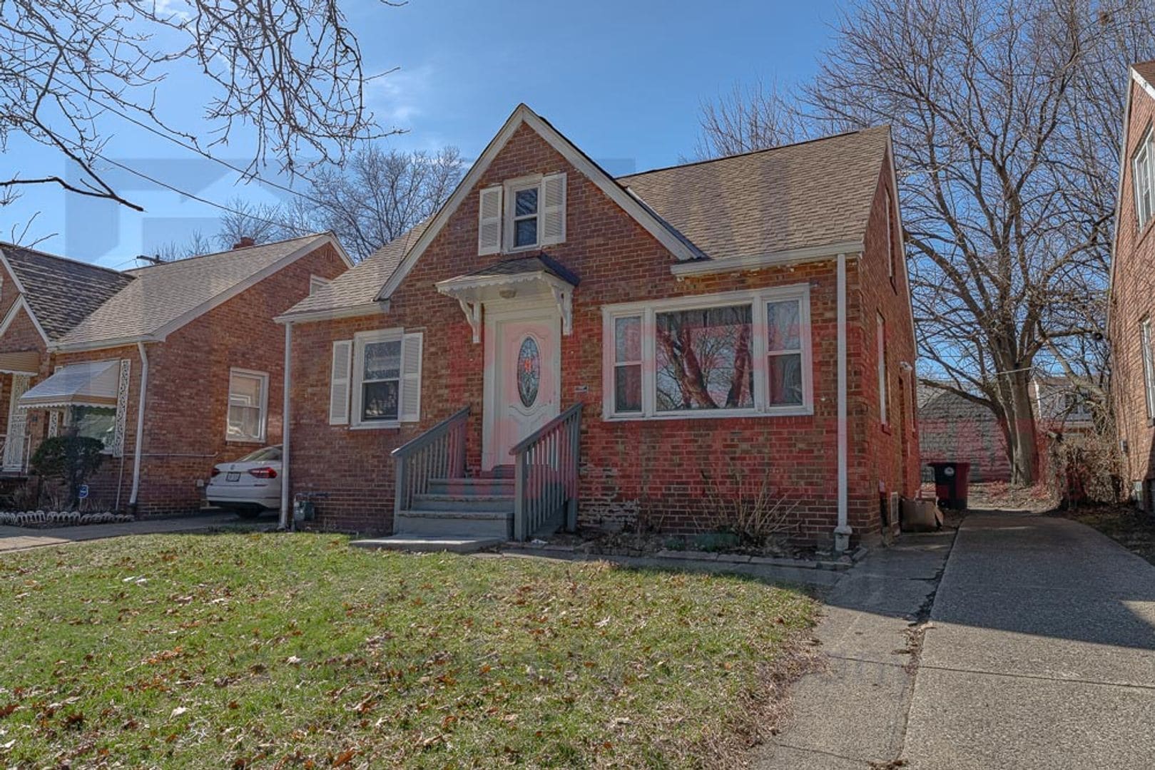 Building Photo - Cozy 3 Bed 1 Bath Single Family Home