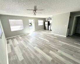 Building Photo - 1408 40th Ave