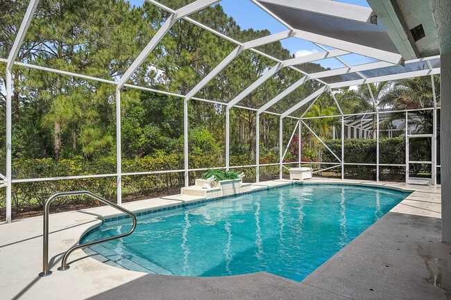 Building Photo - 4642 SW Hammock Creek Dr