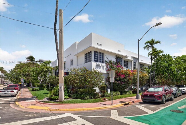 Building Photo - 1601 Jefferson Ave
