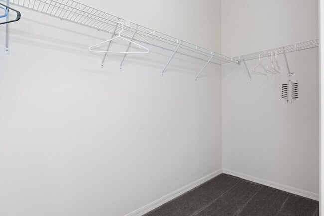 Building Photo - 4765 S Amstel Dr