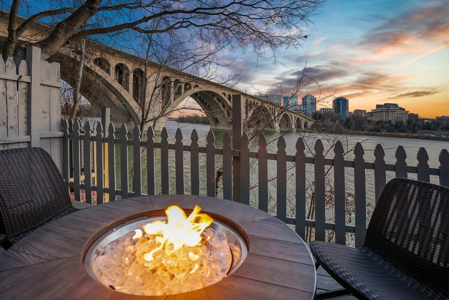 Building Photo - 3590 Water St NW