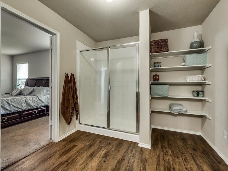 Building Photo - 1407 Pampa Grass Dr