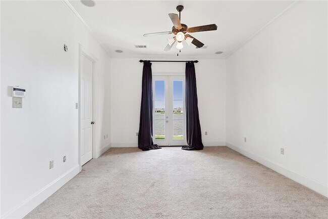 Building Photo - 109 Grand Champions Ln