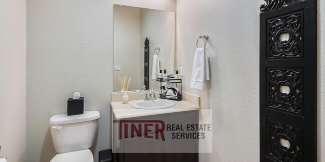 Building Photo - 404 Rivage Cir