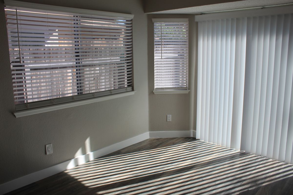 Building Photo - 2229 Rose Ave