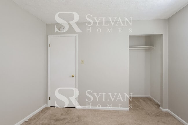 Building Photo - Fall in love with this 3BR, 2BA Home!