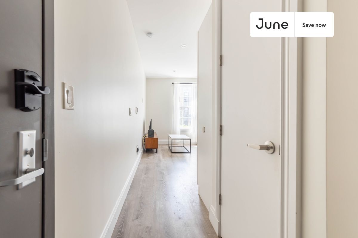 Building Photo - 39A Broome St