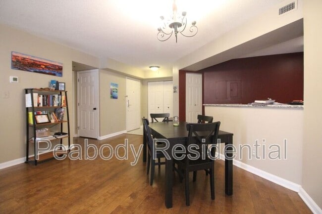 Building Photo - 1200 Braddock Pl