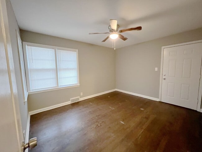 Building Photo - SEE IT NOW: Spacious Independence Home with Carport & Large Yard!