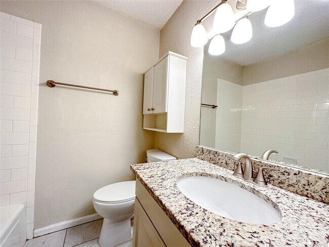 Building Photo - 11513 Whitewing Ave