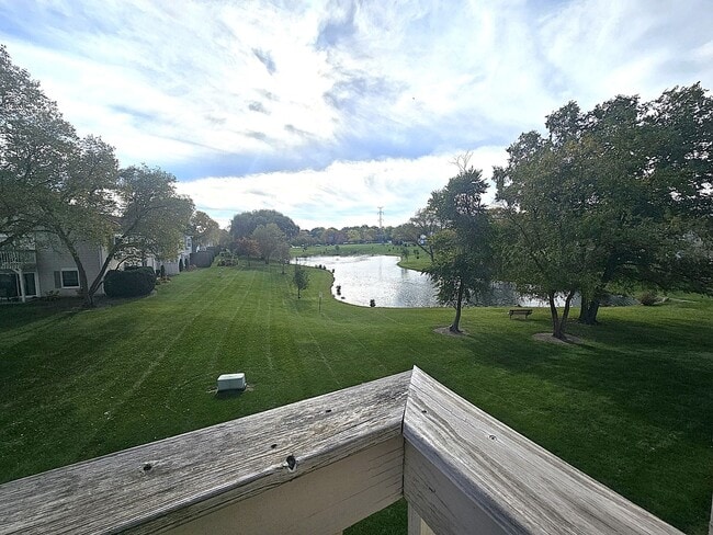 Building Photo - 475 Bridle Trail